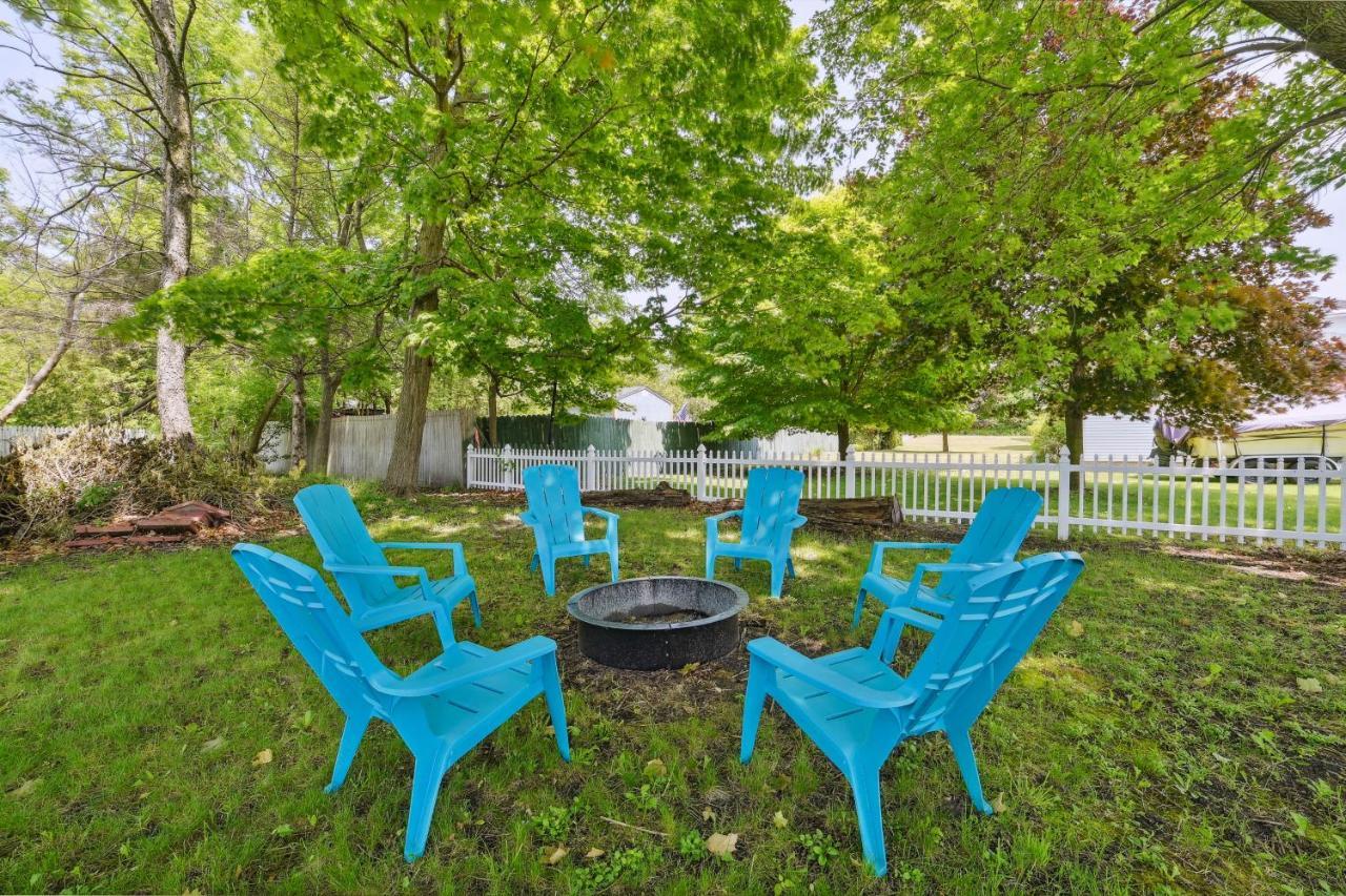 Boyne City Cottage Walk To Downtown And Lake! מראה חיצוני תמונה