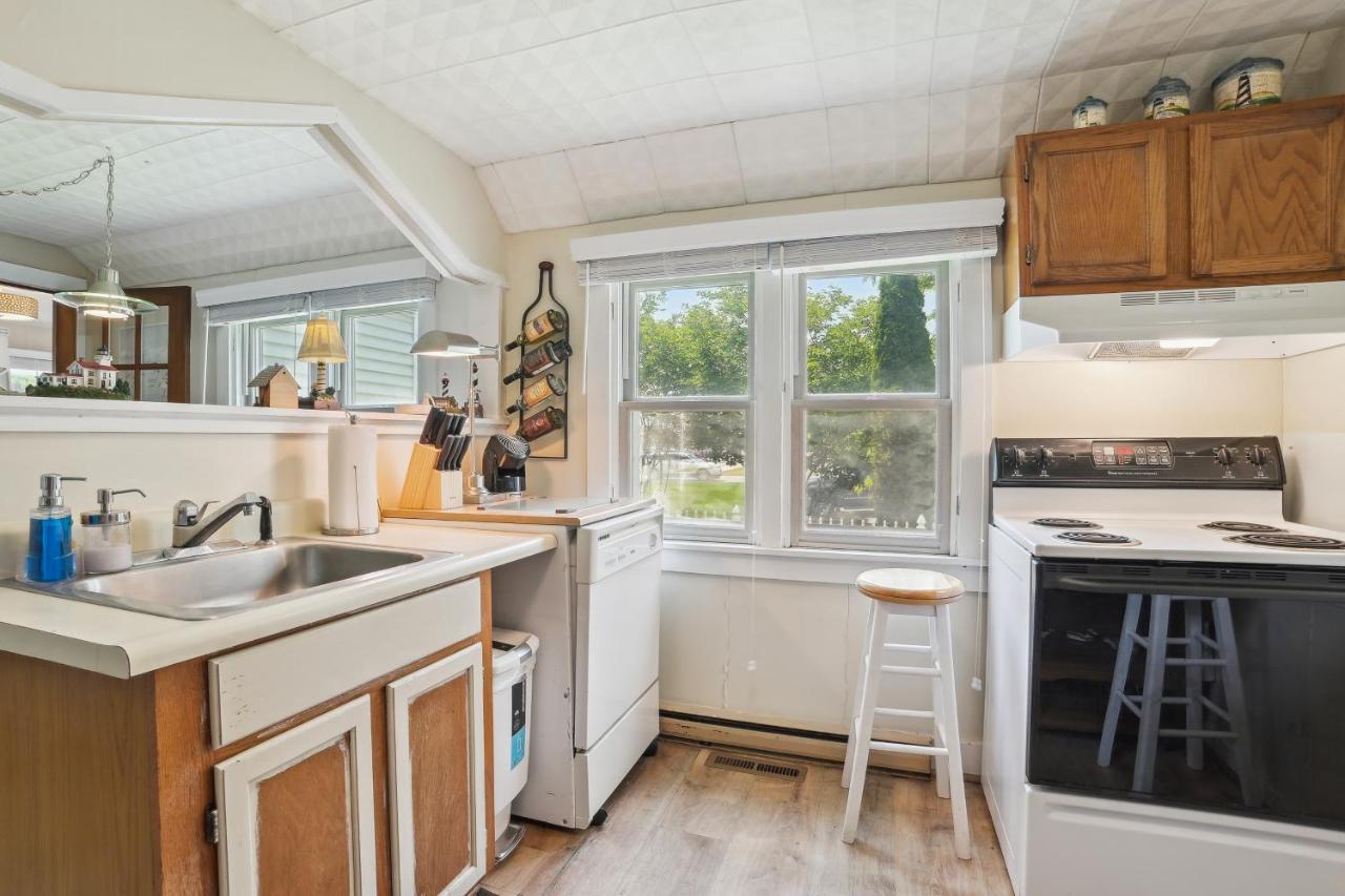 Boyne City Cottage Walk To Downtown And Lake! מראה חיצוני תמונה
